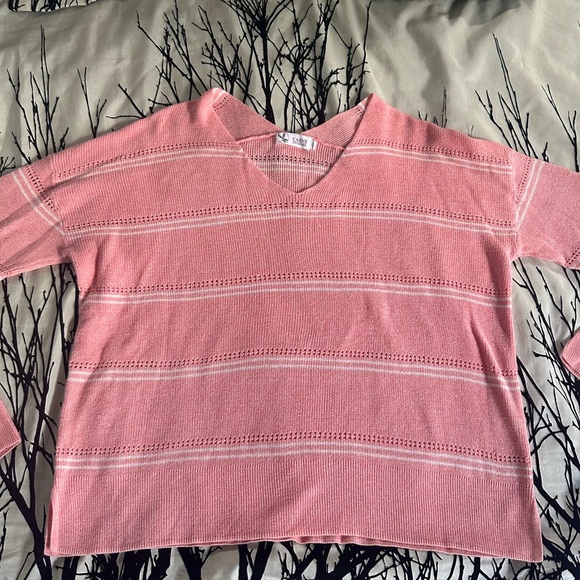 Carve Designs Zella pink pullover sweater, organic cotton, white stripes, medium - Picture 5 of 16